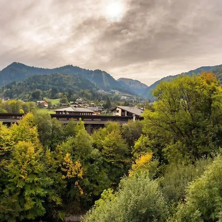 Entire ; Stunning Balcony Views Chalet *