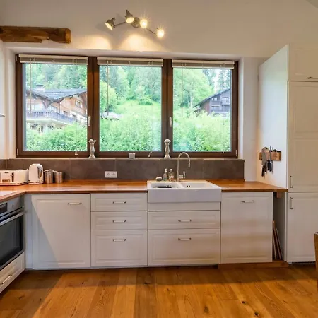 Entire ; Stunning Balcony Views * Saint-Jean-d'Aulps