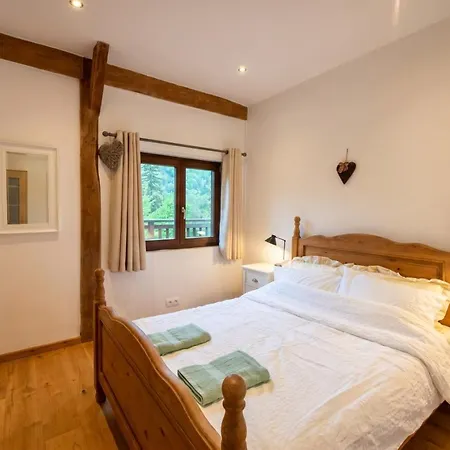 Floor In Saint-jean-d'aulps, Balcony Apartment