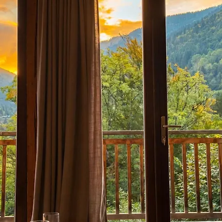 Entire ; Stunning Balcony Views