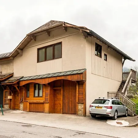 Floor In Saint-jean-d'aulps, Balcony * Saint-Jean-dʼAulps